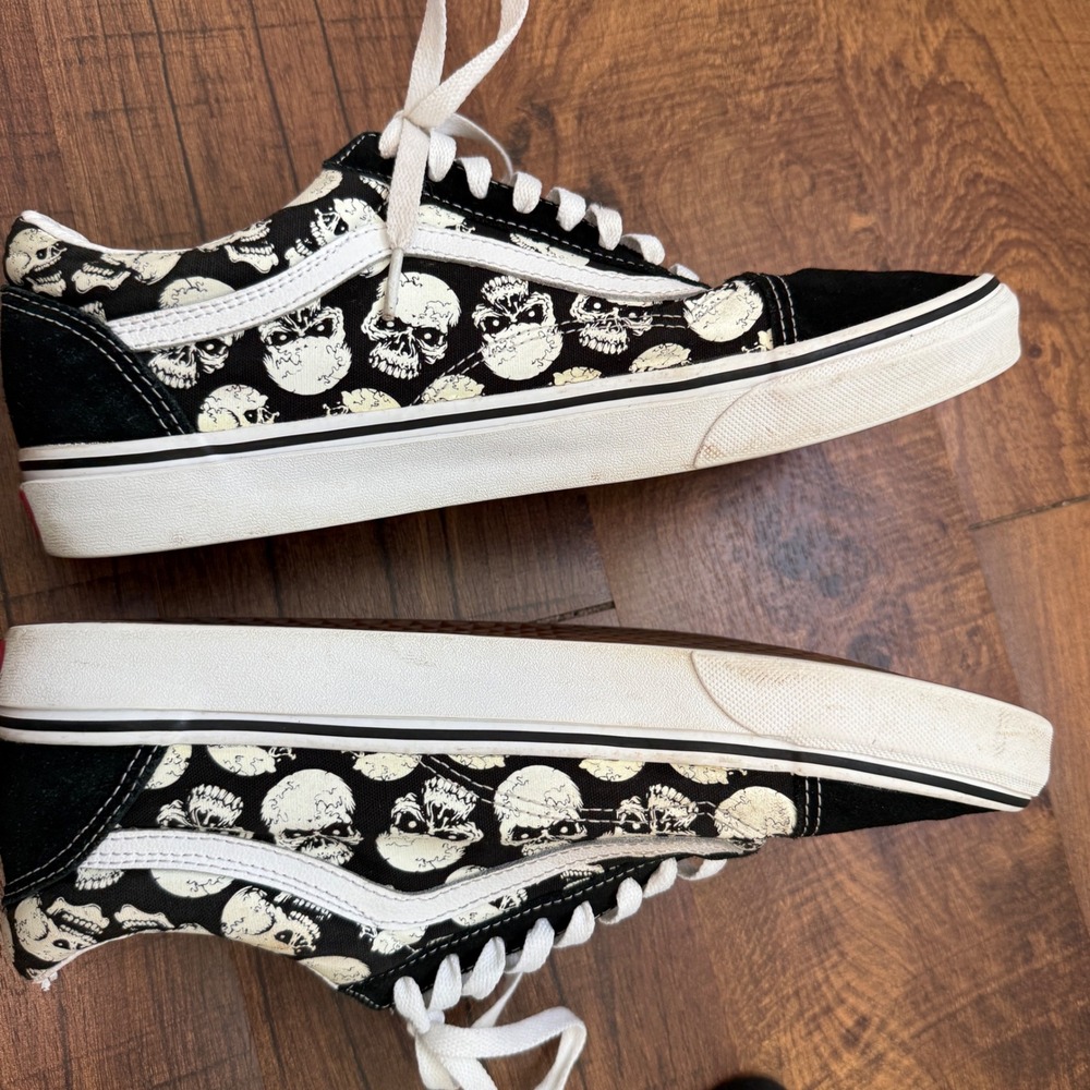 Vans Old Skool Sneakers Men 11.5 Black White Skull Print Suede Skate Shoes - Picture 7 of 8